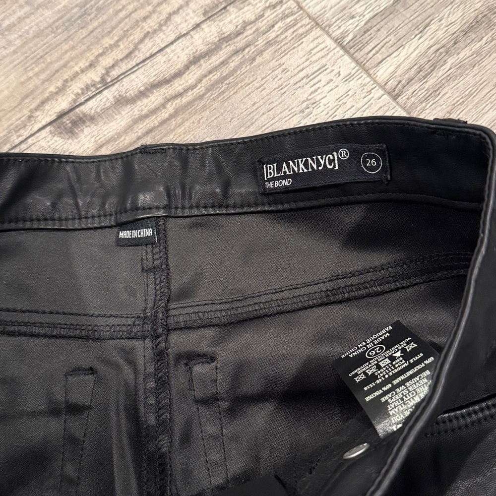 Blank NYC Faux Leather Skinny Pants Black Size 26 - Picture 6 of 10